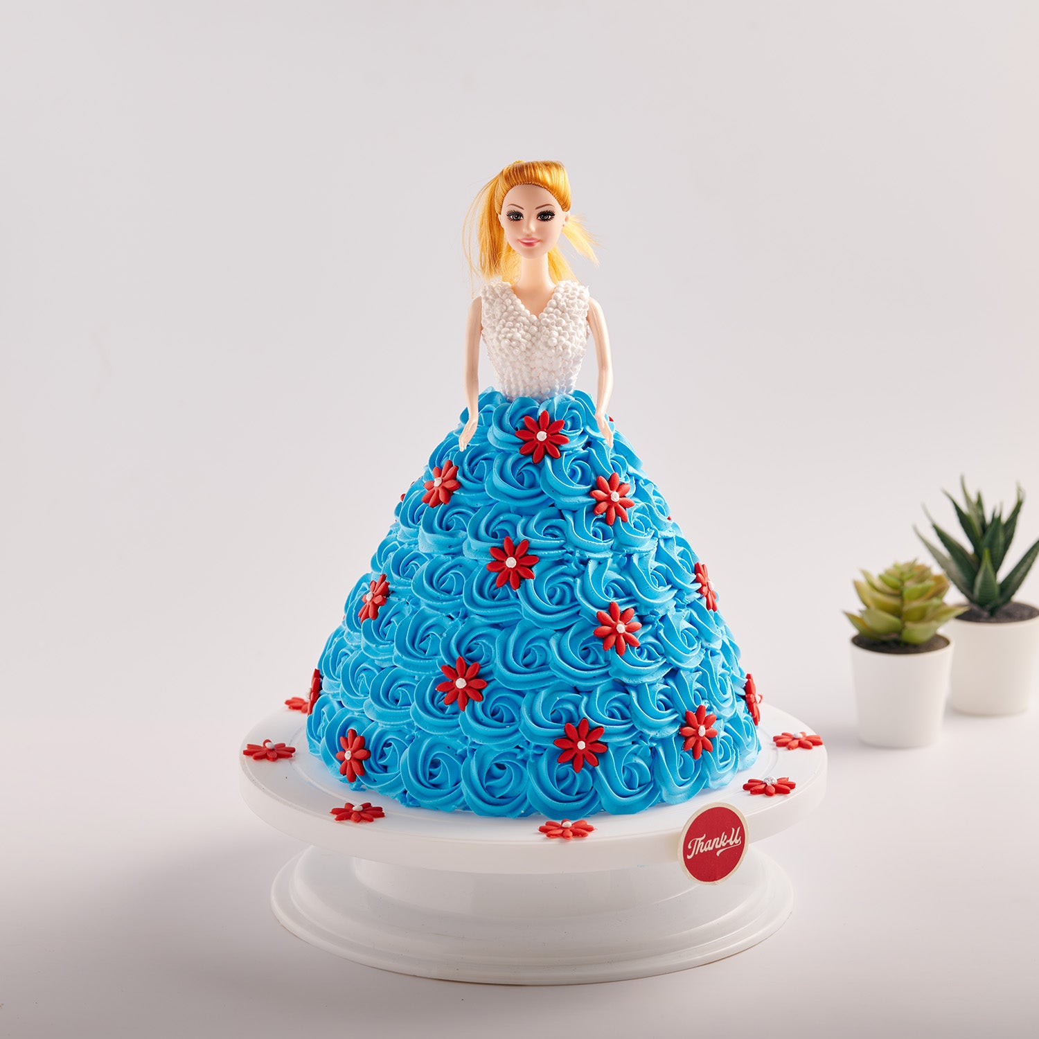 Doll best sale cake red